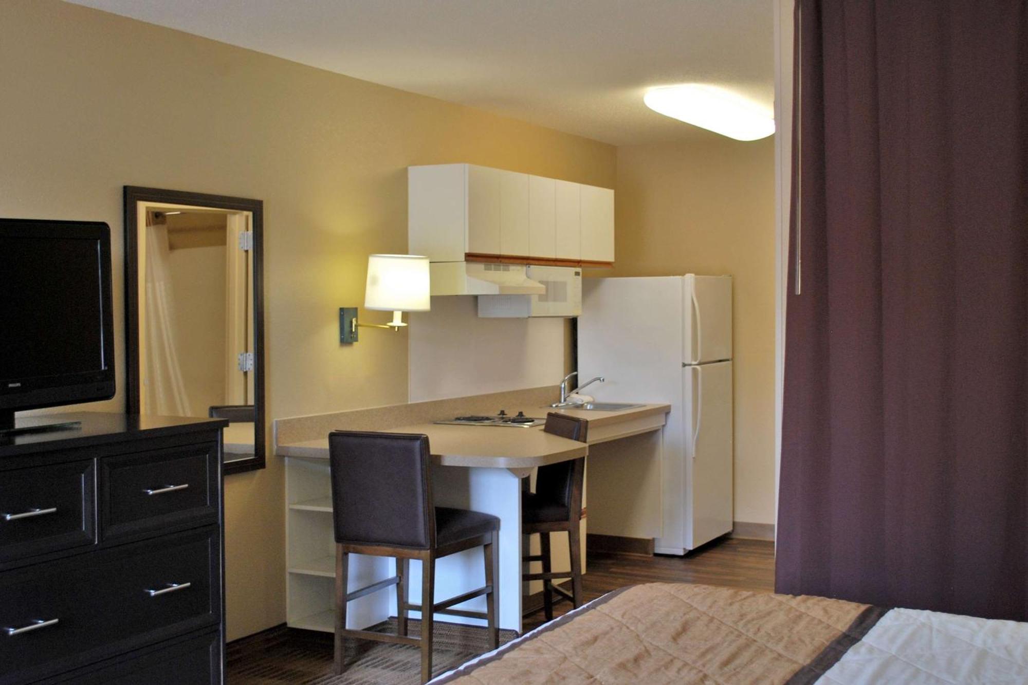 Extended Stay America Select Suites - Chicago - Naperville - East Buitenkant foto