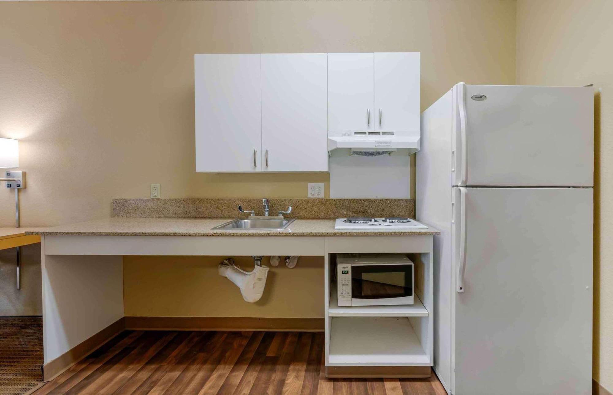 Extended Stay America Select Suites - Chicago - Naperville - East Buitenkant foto